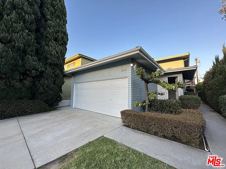 1830 Federal Ave — Photo 23