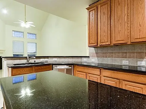 9033 Portage Ln — Photo 11