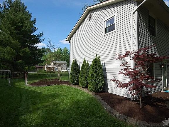 2nd image of 7605 Regina Dr