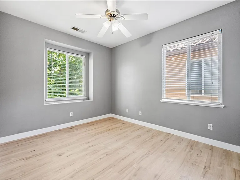 5457 Shennecock Way — Photo 24