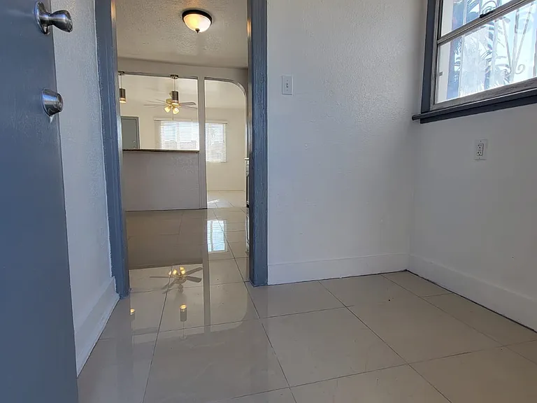 1315 W 101st St #1 — Photo 21