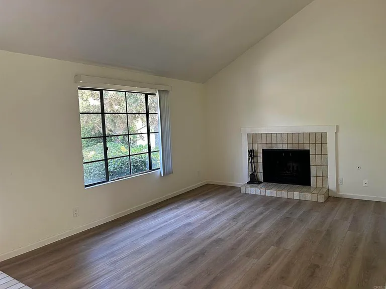 2162 Palmer Dr — Photo 3