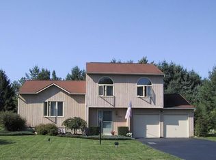 8517 Snowshoe Trl, Cicero, NY 13039