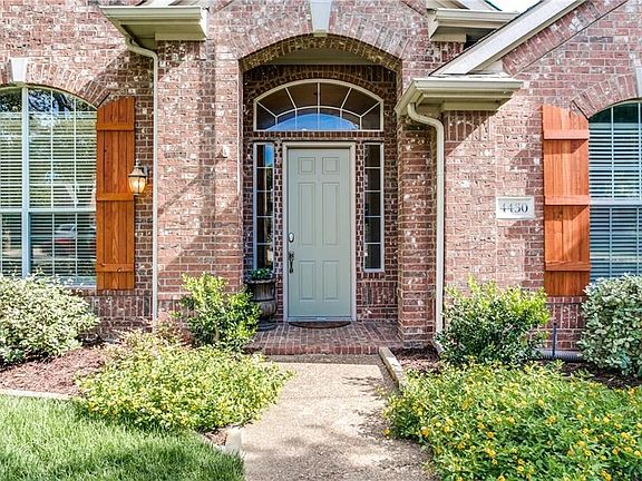 3rd image of 4430 Creekbend Cir