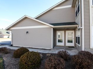 112 Penny Ln, Sycamore, IL 60178