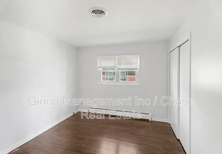 11212 1st St #4 — Photo 8