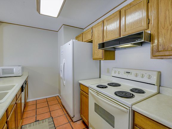 3rd image of 18743 N 92nd Dr