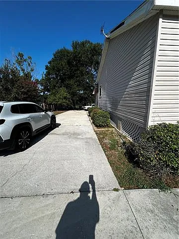4 bed, 2.0 bath, 2050 sqft, $2,350 — Photo 3