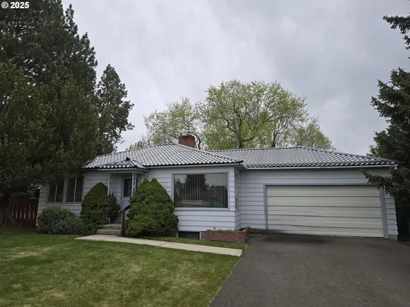 306 E Garfield St, Enterprise, OR 97828