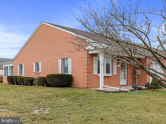 4th image of 139 Buttercup Dr