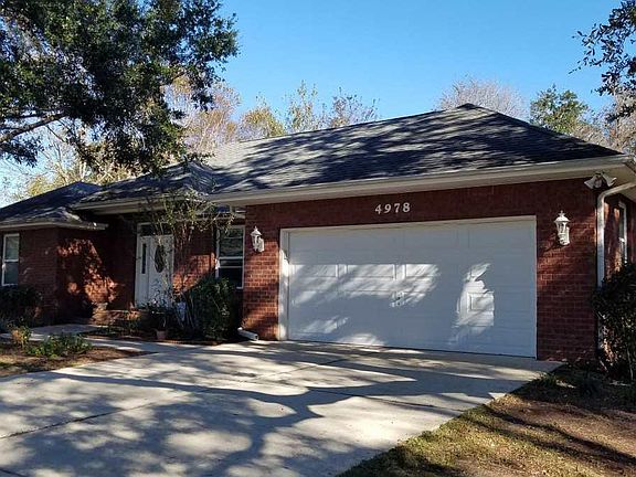 3rd image of 4978 Creekside Ln