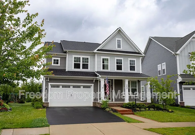 2425 Morgans Point Dr — Photo 2