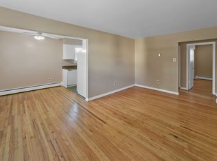 Clements Court, Barrington, NJ 08007