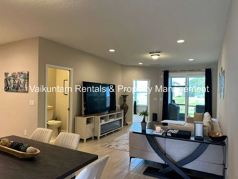 754 Cherry Elm Dr — Photo 6