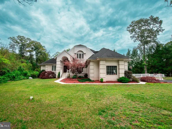 1054 Bayard Rd, Lothian, MD 20711