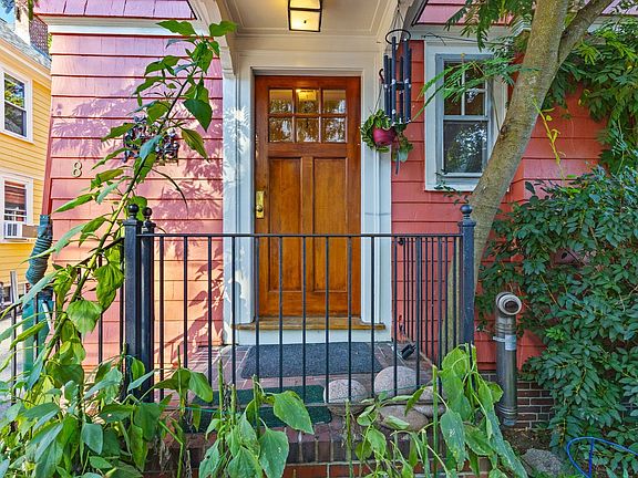 3rd image of 8 Wright St #2