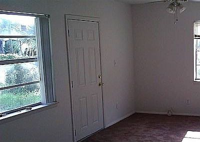 4th image of 3617 E Henry Ave