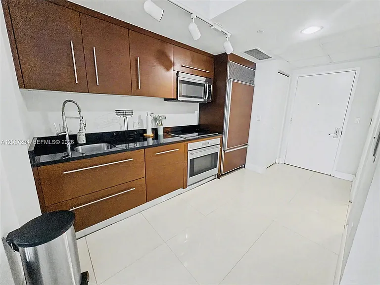 475 Brickell Ave #1910 — Photo 8