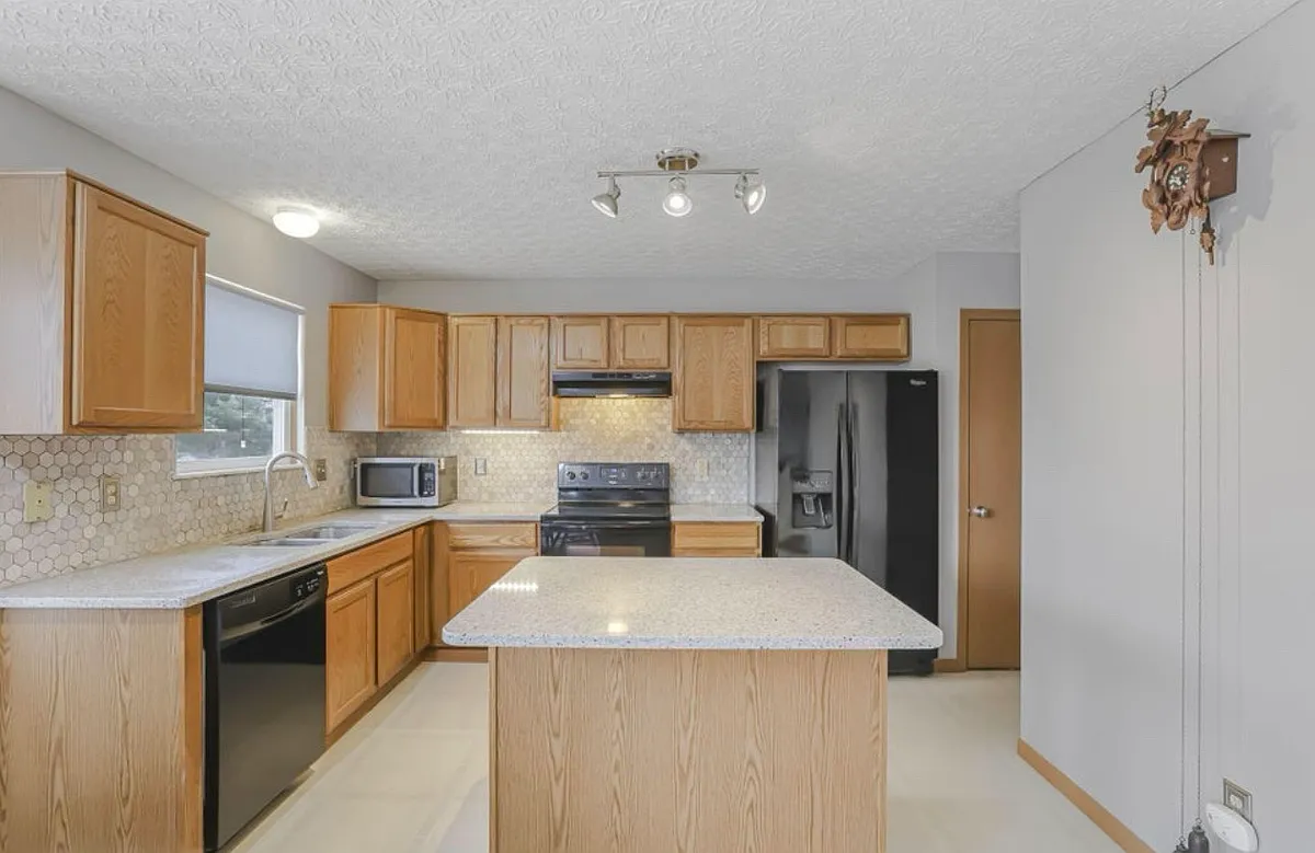 Building Photo - 9190 Prestwick Green Dr