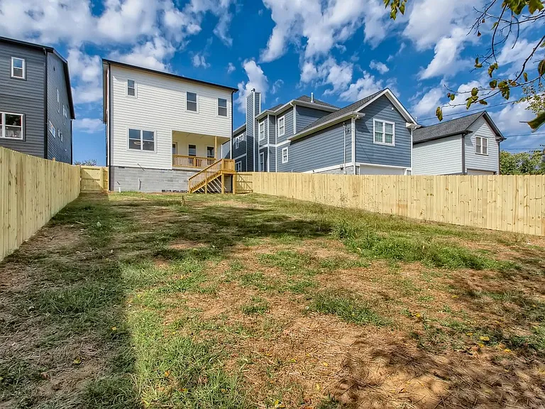 265 Riverside Dr #B — Photo 28