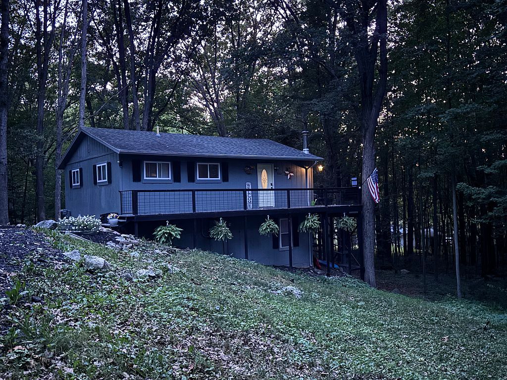 1022 Circle Dr - Property Image