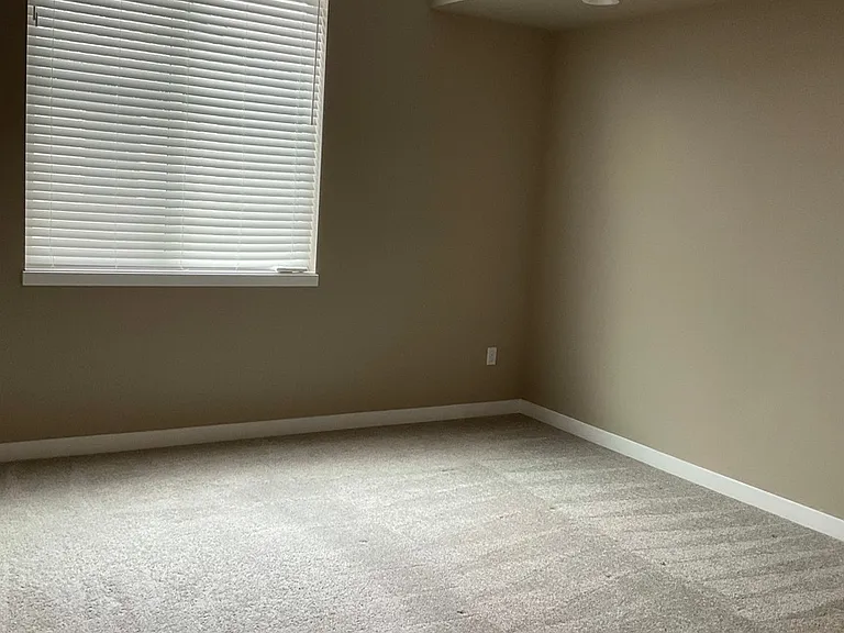 15730 Meadow Rd #B — Photo 5