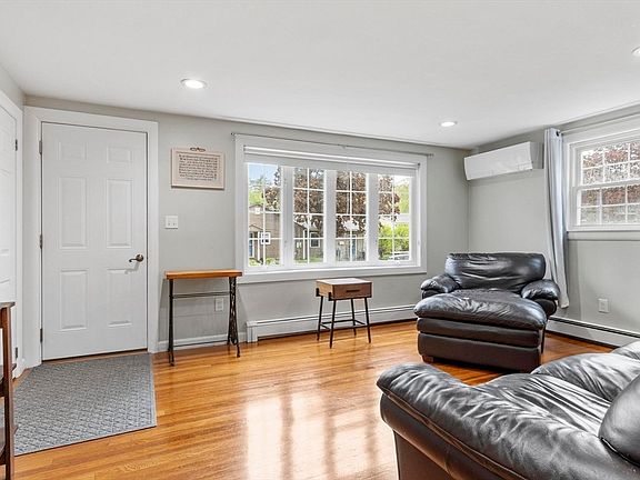 2nd image of 106 Eugene St