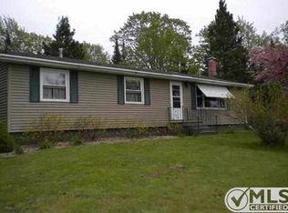 185 Town Line Rd, Skandia, MI 49885