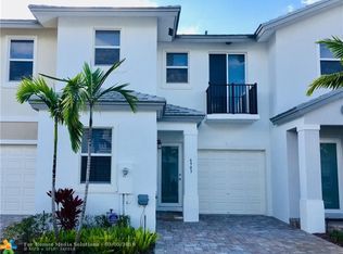 6903 Pines Cir, Coconut Creek, FL 33073