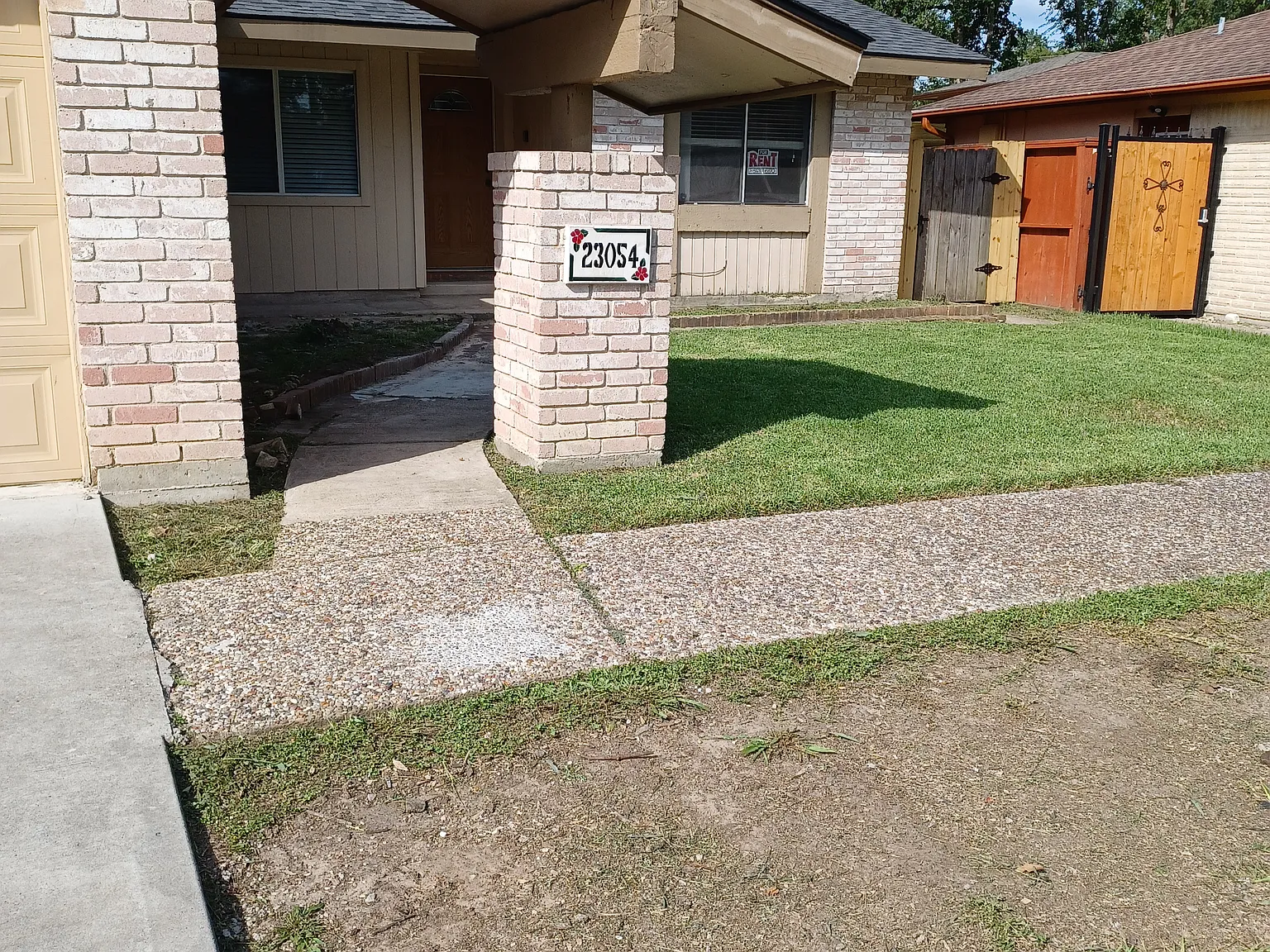 23054 Banquo Dr — Photo 1