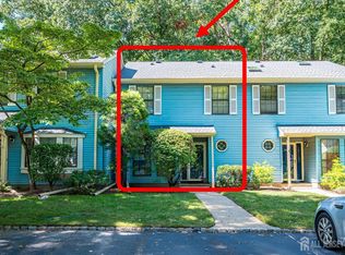 1303 Timber Oaks Rd, Edison, NJ 08820
