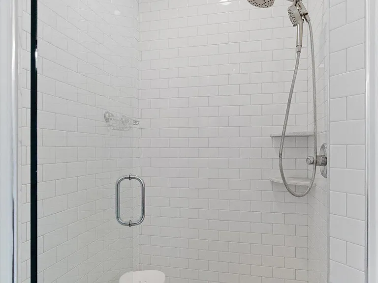 4893 Preserve Dr — Photo 21
