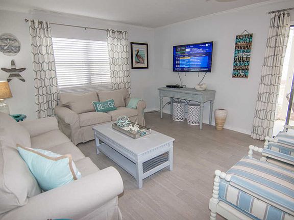 3rd image of 60 Breakwater Bay Unit 9F