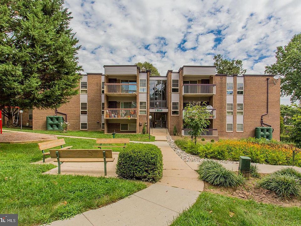 1st image of 2305 Greenery Ln #3-204