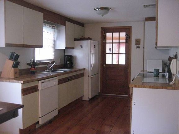 7 Valerie Circle