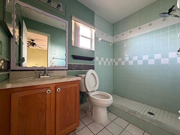 4th image of 741 Parrot Ct