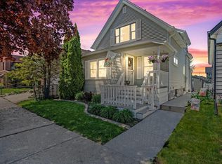 918 Michigan Ave, South Milwaukee, WI 53172