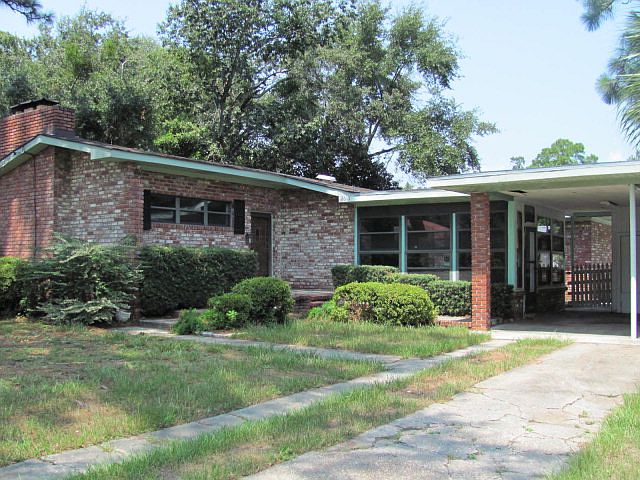 1st image of 2615 Canary Dr