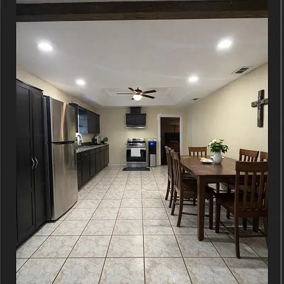 618 N Val Verde Rd — Photo 3