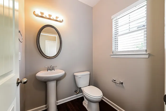 166 Biscayne Ter — Photo 17