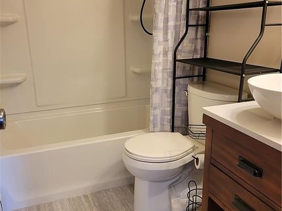 4th image of 2160 Mineral Spring Ave #2/3