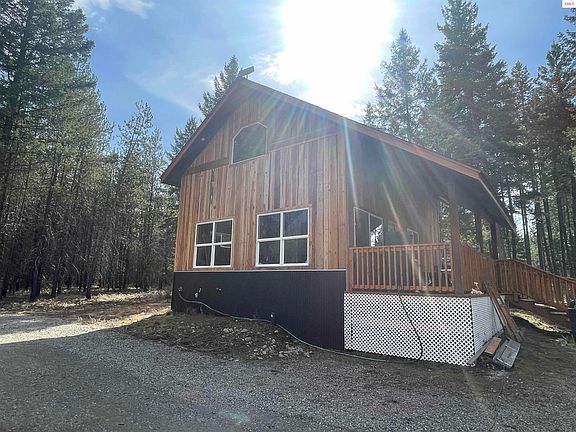 3rd image of 391 Champs Rd