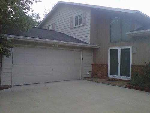 1st image of 33385 Rockford Dr