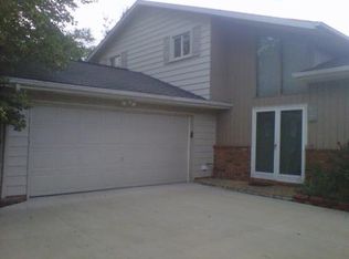 33385 Rockford Dr, Solon, OH 44139