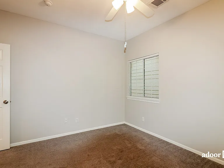 217 N Fowlkes St — Photo 10