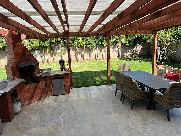 2nd image of 2271 27th St #2271