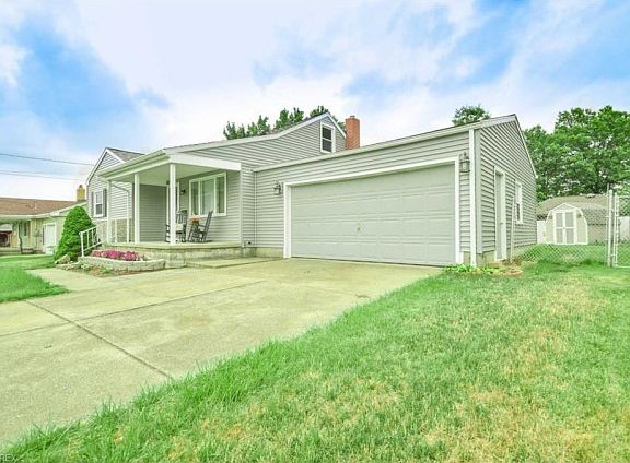 4th image of 985 Kirwan Dr