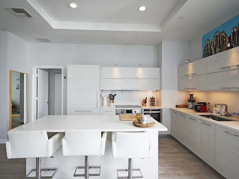 45 SW 9th St #4608 — Photo 1