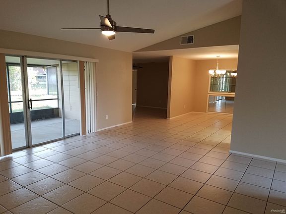 2nd image of 512 Royal Palm Dr
