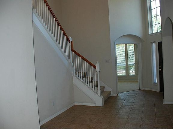 Large bright foyer